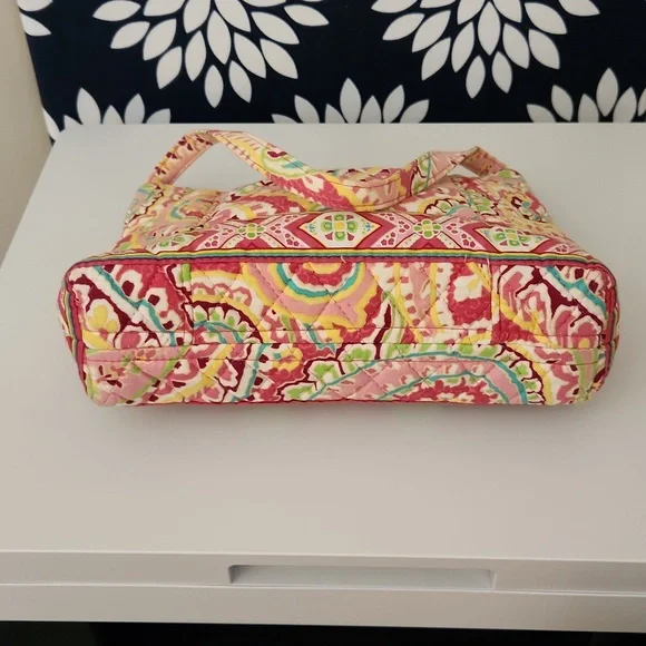 Vera Bradley Capri Melon Maggie Small Shoulder Bag Floral Like New - Picture 5 of 6